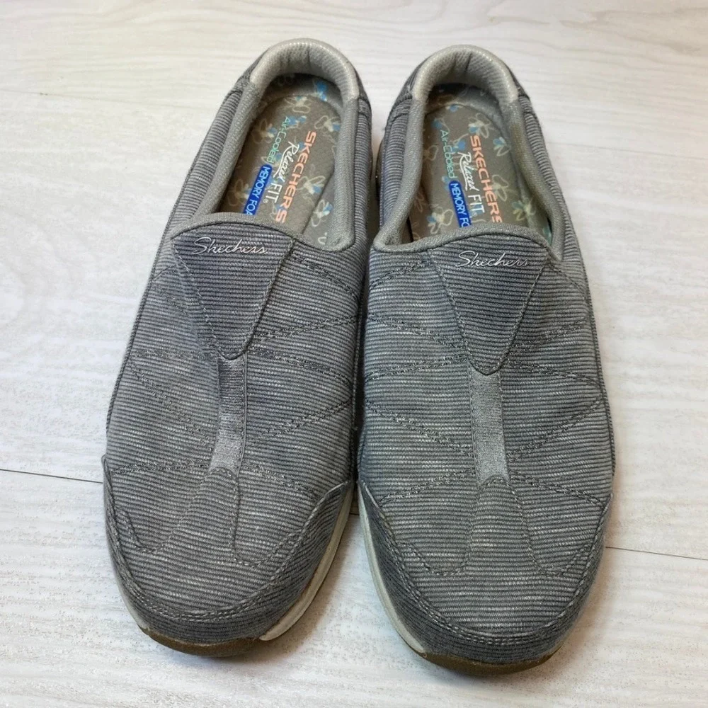 Skechers Womens 9.5 Relaxed Fit Slip On Shoes 44911 Grey Textile Memory Foam